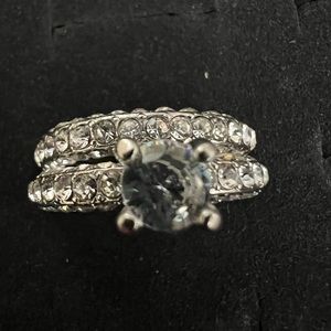 Custom ring wedding set